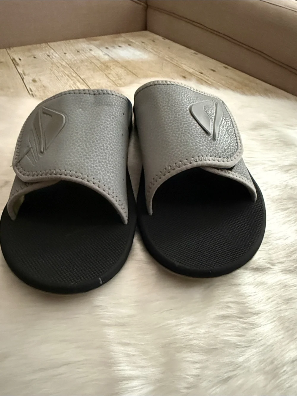 REEF MENS BYOB Gray Slide Sandals with Black Footbed